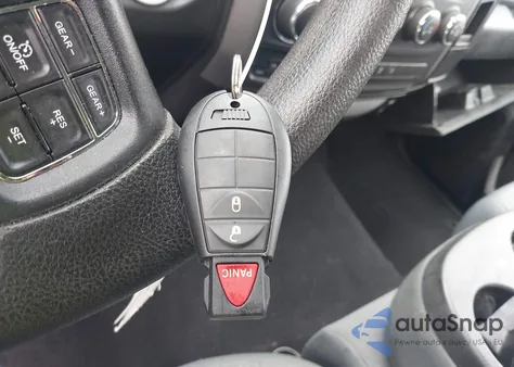 2017 Ram 1500 Express 4X4 6'4 Box из США, поврежденный, VIN 1C6RR7FT8HS620139